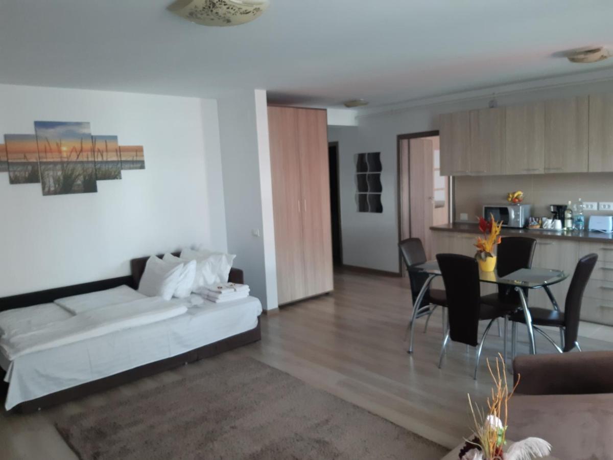 Apartament Marcel - Coresi Mall Braşov Exteriör bild