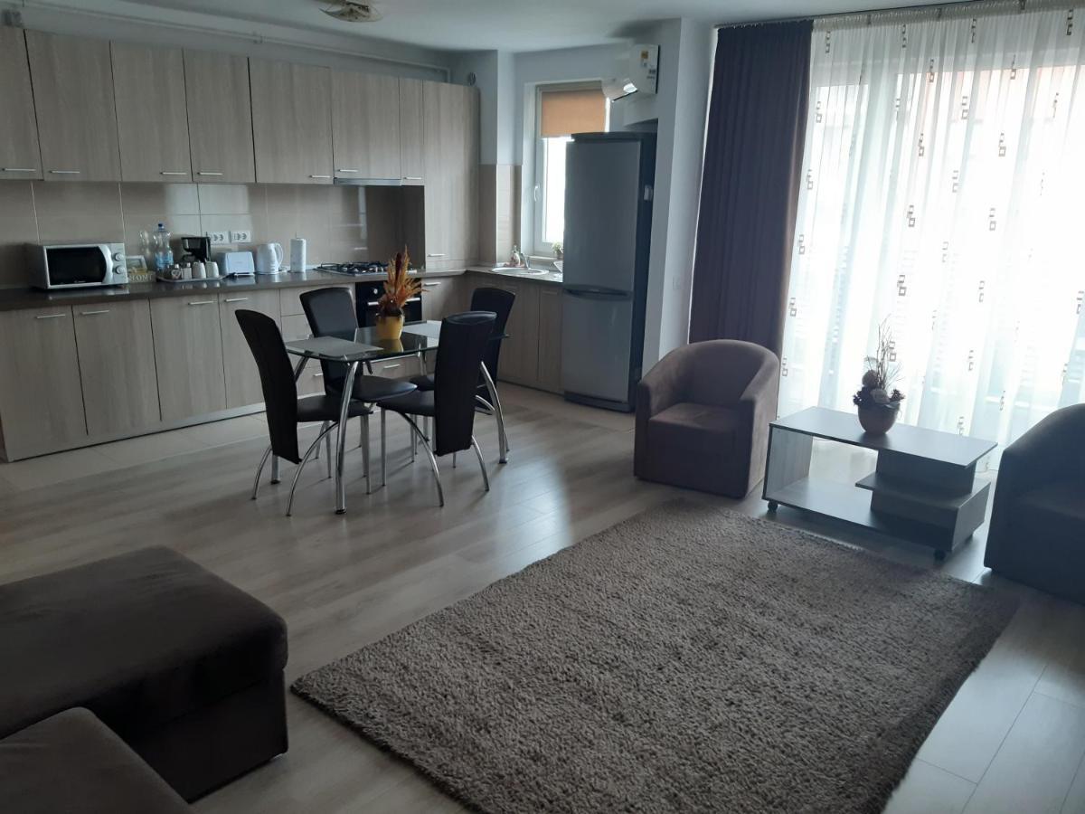 Apartament Marcel - Coresi Mall Braşov Exteriör bild