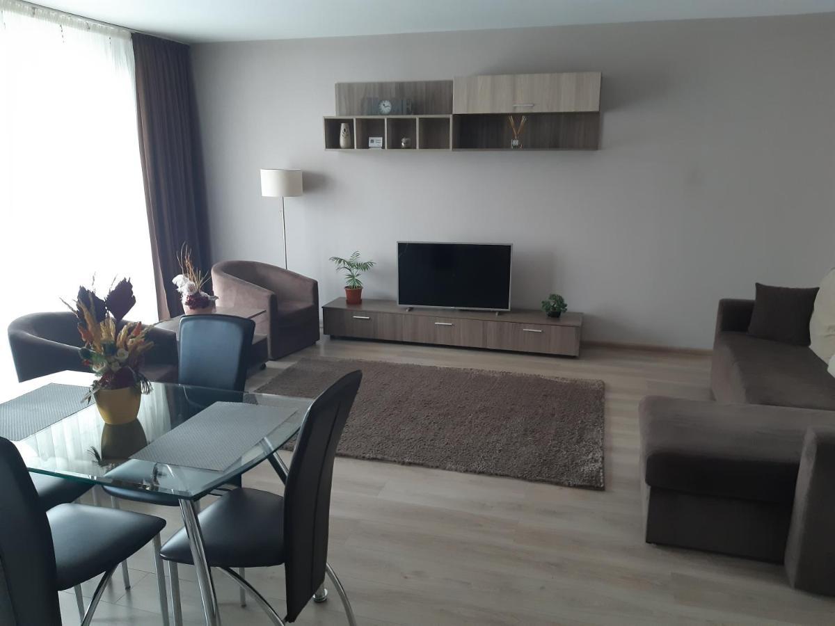 Apartament Marcel - Coresi Mall Braşov Exteriör bild