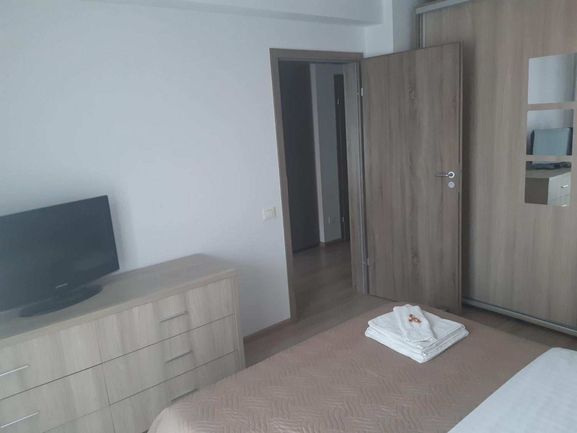 Apartament Marcel - Coresi Mall Braşov Exteriör bild